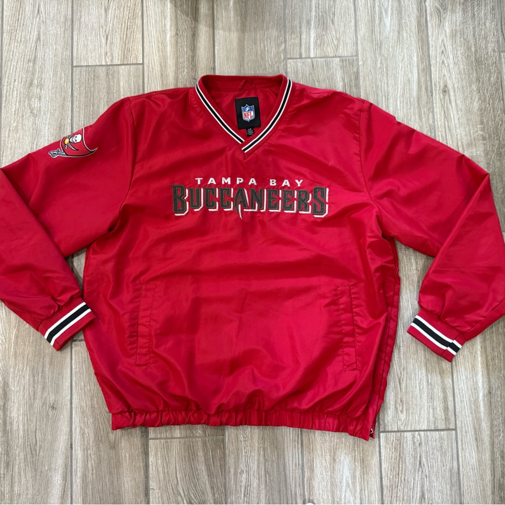 NFL Tampa Bay Buccaneers Bucs Red and Black Striped Pullover Large
